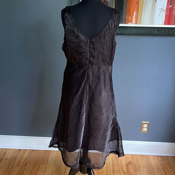Barbara Lesser vintage sheer crinkle lined V front & back neckline slip midi. Md - Picture 5 of 7